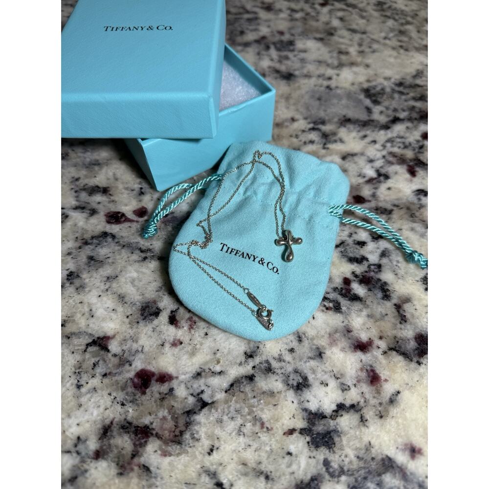 Tiffany & Co Elsa Peretti Sterling Silver Cross Pendant Necklace, Authentic